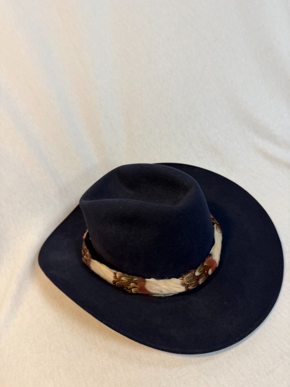 Vintage American Hat Co Felt Cowboy Hat 7 3/8 Feather Band Western USA - Picture 4 of 10